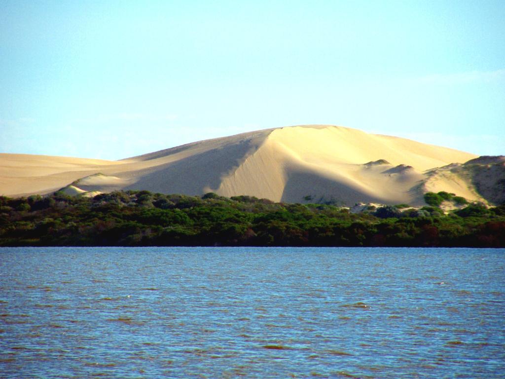 Coorong Waterfront Retreat Villa Meningie Exteriör bild
