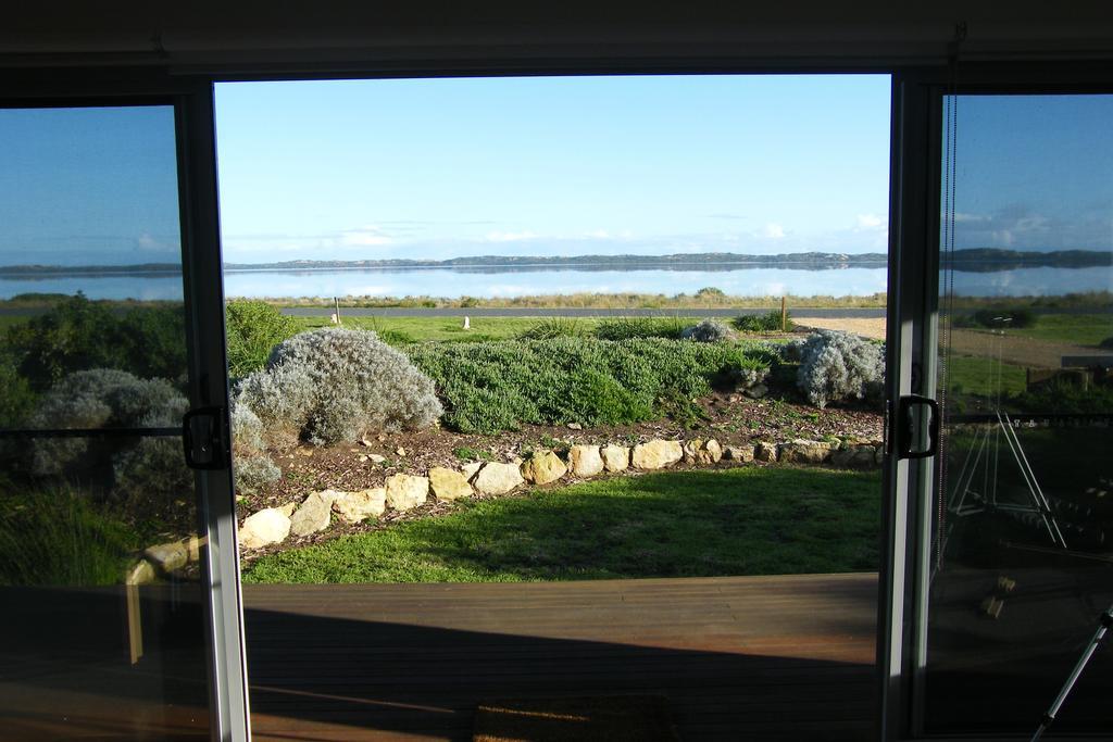Coorong Waterfront Retreat Villa Meningie Exteriör bild