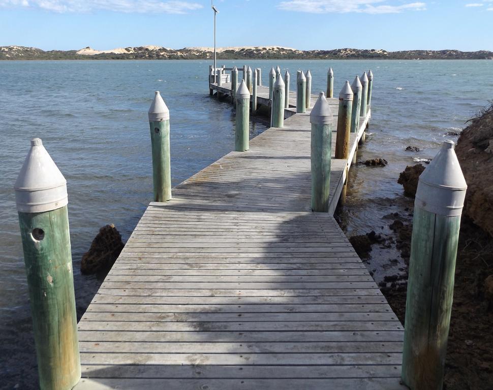 Coorong Waterfront Retreat Villa Meningie Exteriör bild