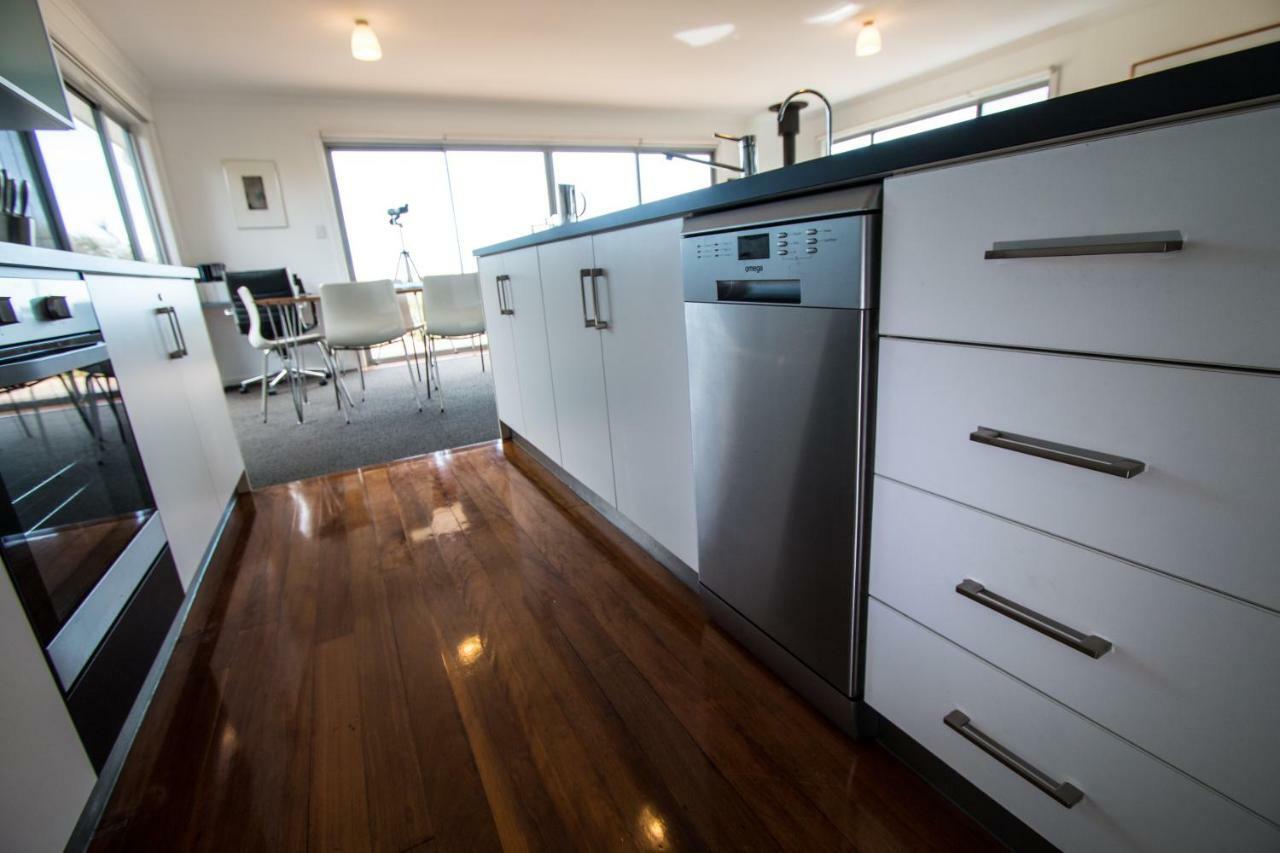 Coorong Waterfront Retreat Villa Meningie Exteriör bild